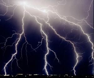 Colorado lightning. Photo courtesy of Steven Hodanish.